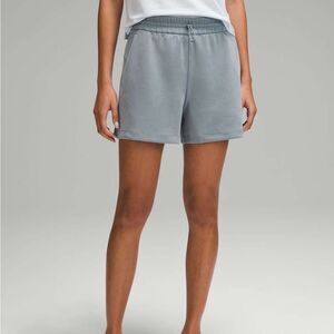 NWT Lululemon Softstreme High-Rise Short 4" Belgian Blue